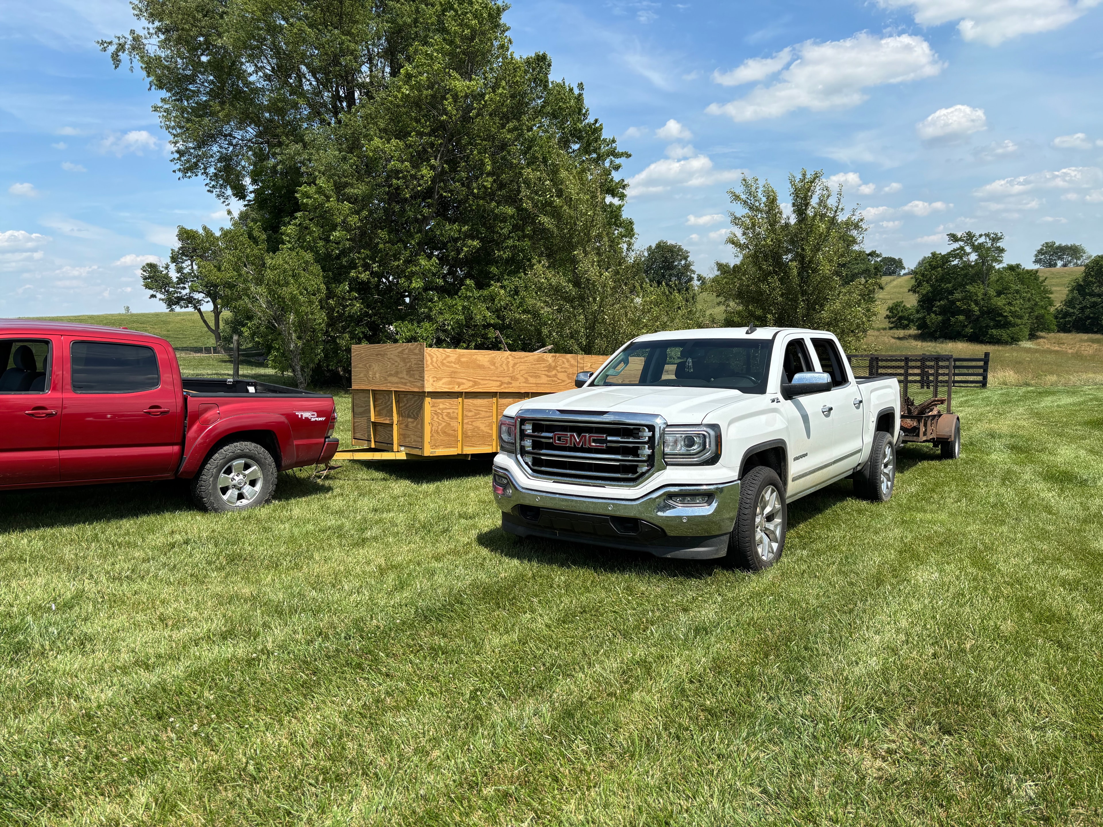 XT Junk Hauling trucks